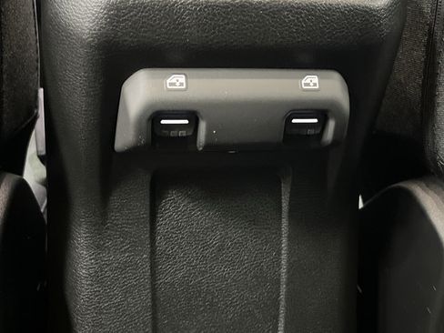 Used 2026 Jeep Gladiator Sport AWD/4WD image 32