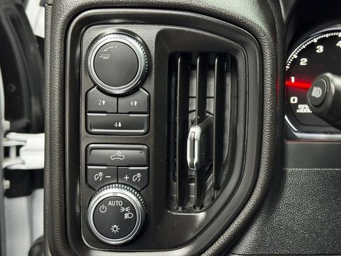 Used 2024 GMC Sierra 2500 Pro image 30