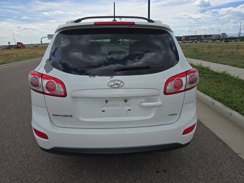 Used 2012 Hyundai Santa Fe SE image 4