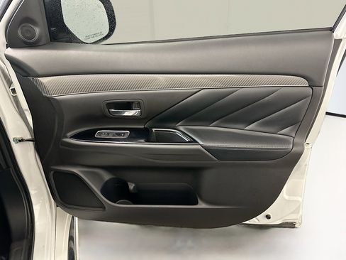 Used 2020 Mitsubishi Outlander SEL image 33