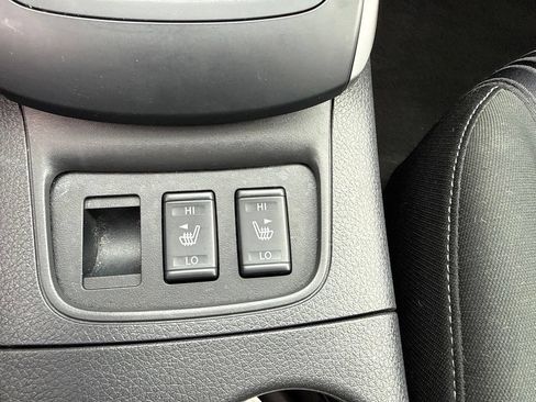 Used 2019 Nissan Sentra SV w/ Special Edition Package FWD image 32