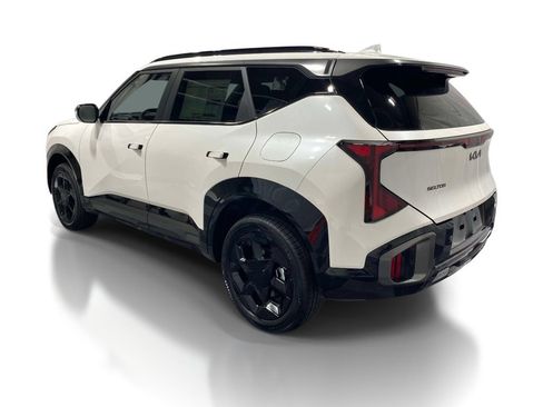 New 2027 Kia Seltos X-Line S w/ X-Line S Premium Package AWD/4WD image 2