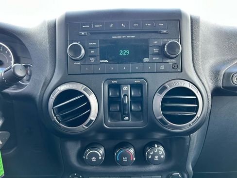 Used 2016 Jeep Wrangler Unlimited Willys image 25