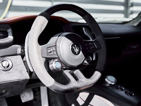 Used 2023 Maserati MC20 Coupe image 39