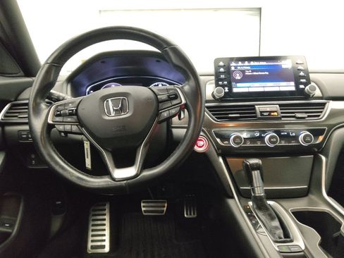 Used 2018 Honda Accord Sport image 22
