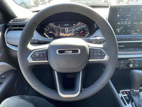 New 2026 Jeep Compass Latitude AWD/4WD image 33