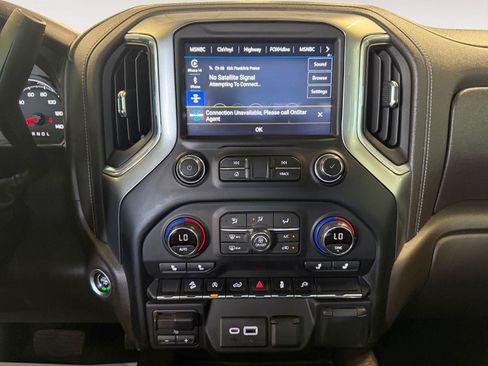 Used 2021 Chevrolet Silverado 1500 LT Trail Boss AWD/4WD image 14