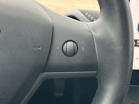 Used 2019 Tesla Model 3 Standard Range Plus image 28