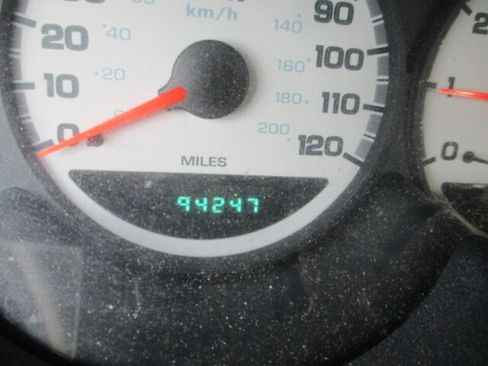 Used 2005 Dodge Neon SXT image 26