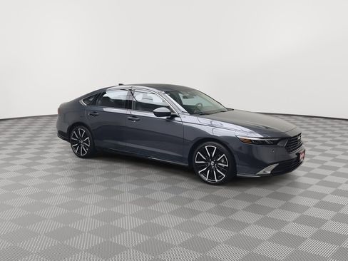 Used 2024 Honda Accord Touring image 40