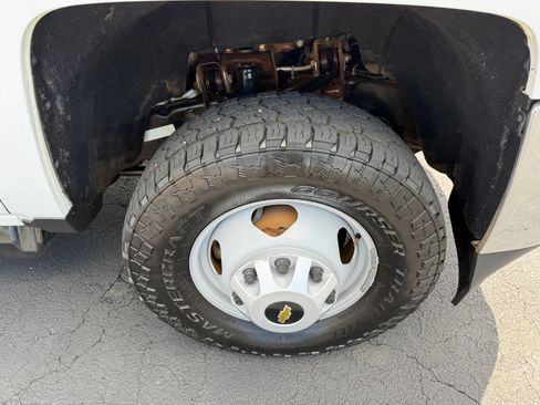 Used 2019 Chevrolet Silverado 3500 W/T w/ WT Fleet Convenience Package AWD/4WD image 12