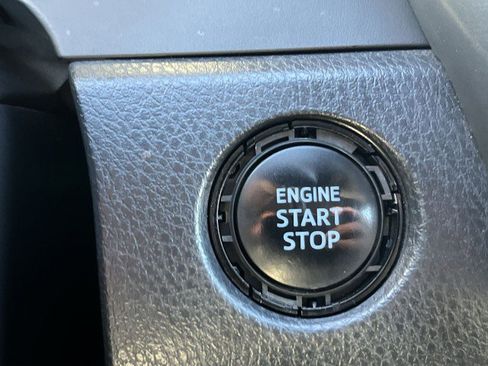 Used 2019 Toyota Camry LE w/ Convenience Package image 16