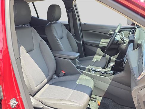 Used 2024 Buick Encore GX Preferred FWD image 14