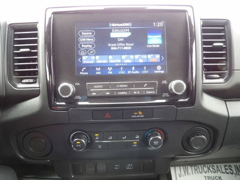 Used 2022 Nissan Frontier S image 22