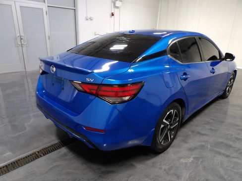 Used 2021 Nissan Sentra SV FWD image 4