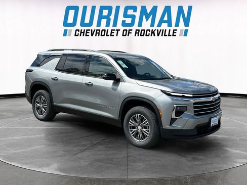 New 2026 Chevrolet Traverse LT w/ Driver Confidence Package FWD image 1