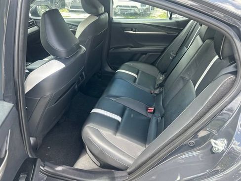Used 2025 Toyota Camry SE FWD image 6