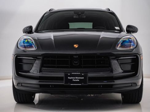 Certified 2026 Porsche Macan AWD/4WD image 6
