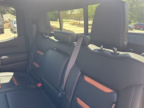Used 2021 GMC Sierra 1500 AT4 w/ AT4 Premium Package AWD/4WD image 22