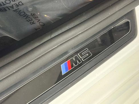 Used 2025 BMW M5 Touring AWD/4WD image 23