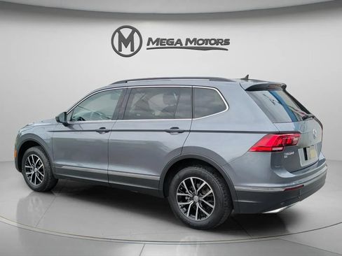 Used 2021 Volkswagen Tiguan SE FWD image 4