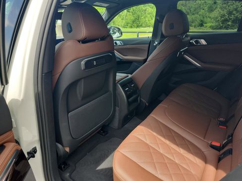 Used 2026 BMW X6 xDrive40i w/ Premium Package AWD/4WD image 13