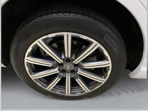 Used 2017 Audi Q7 3.0T Premium Plus AWD/4WD image 17
