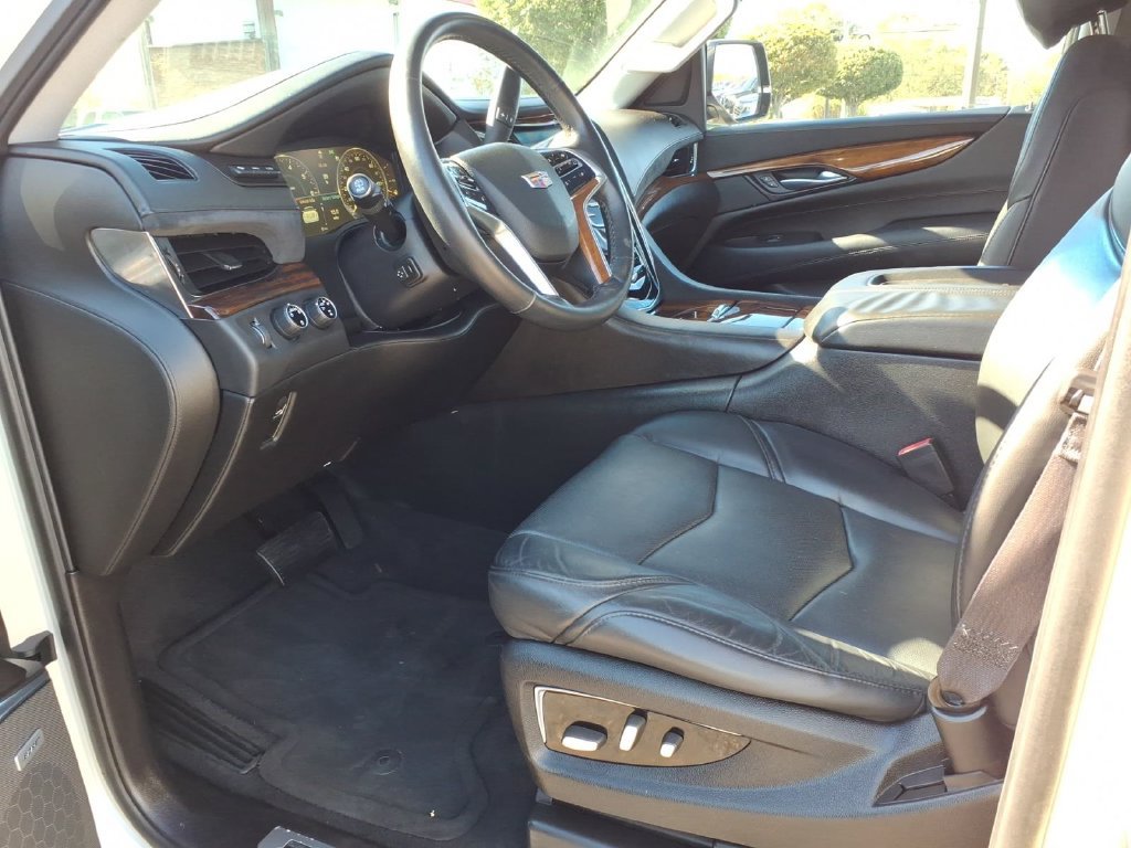 Used 2015 Cadillac Escalade ESV Premium AWD/4WD image 13