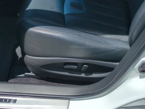 Used 2017 INFINITI QX50 2WD image 34
