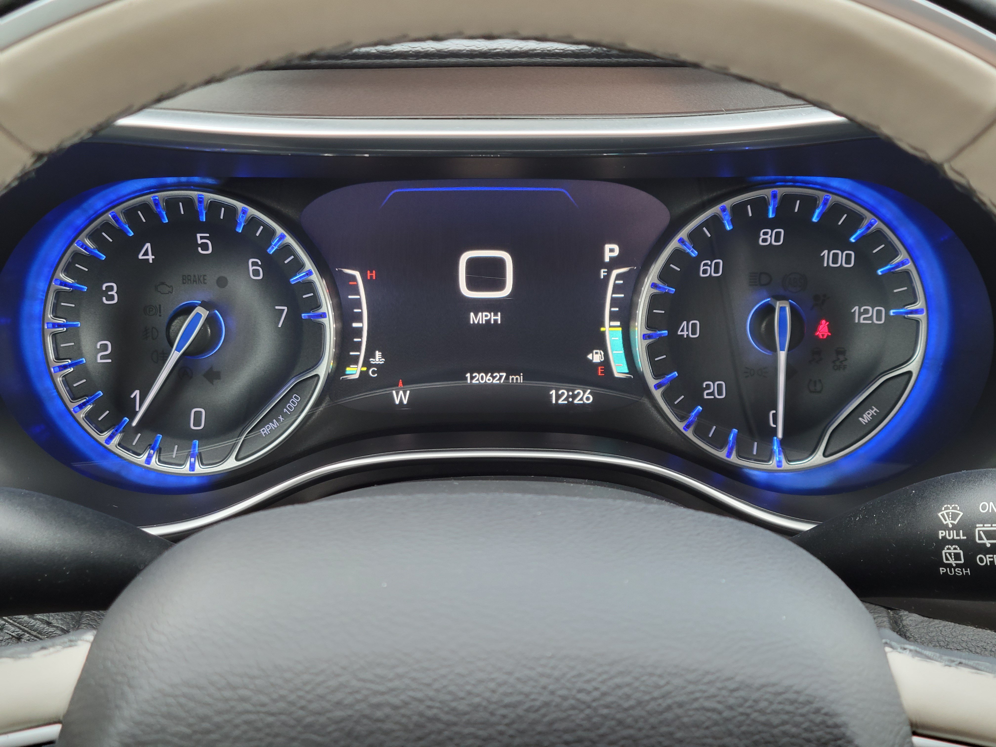 Used 2018 Chrysler Pacifica Limited FWD image 10