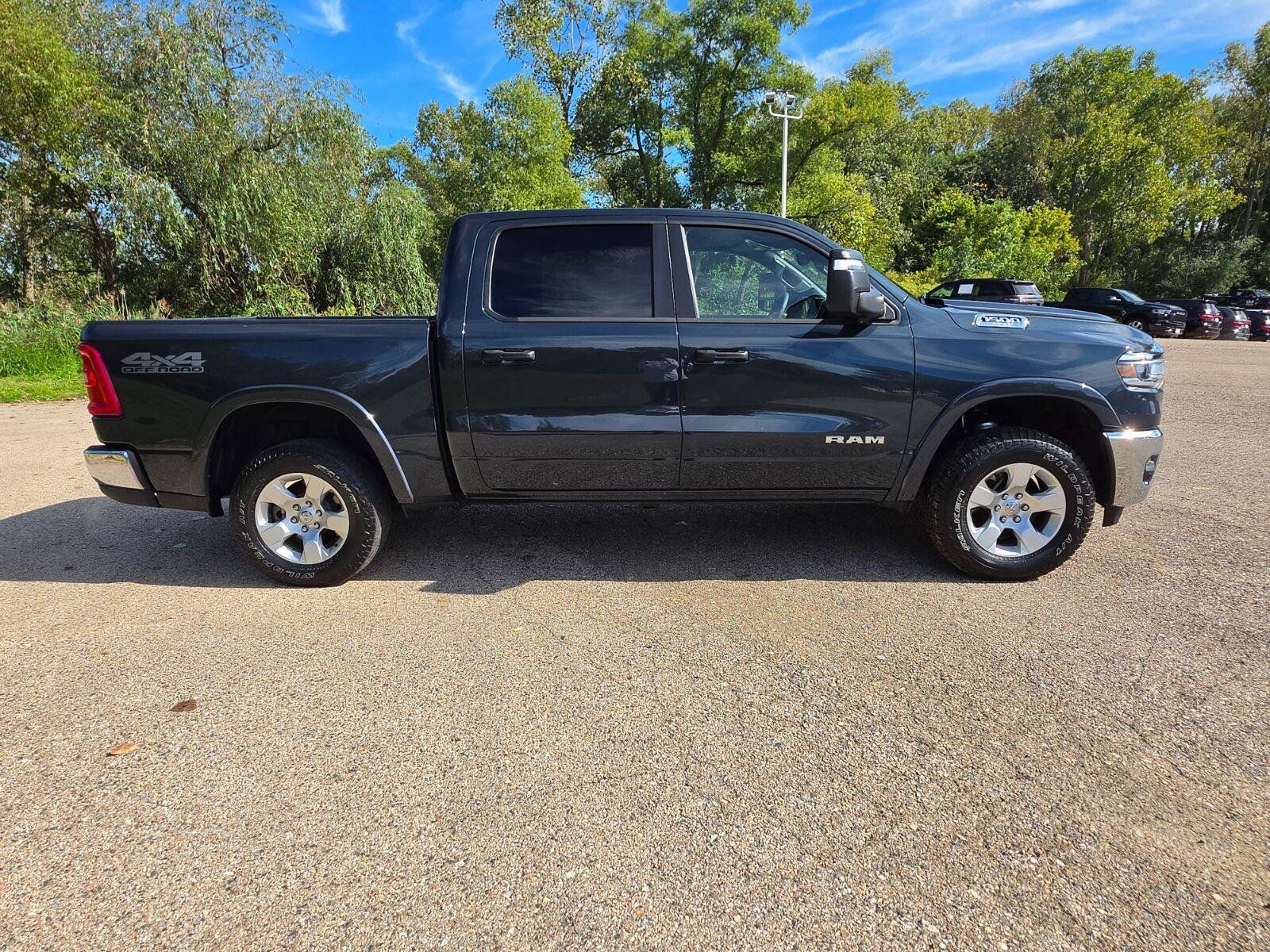Used 2025 RAM 1500 Big Horn AWD/4WD image 16