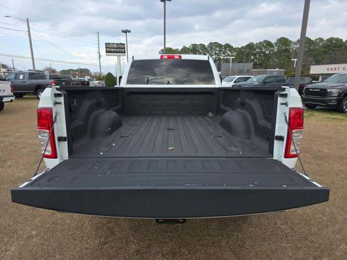 Used 2024 RAM 3500 Big Horn image 12