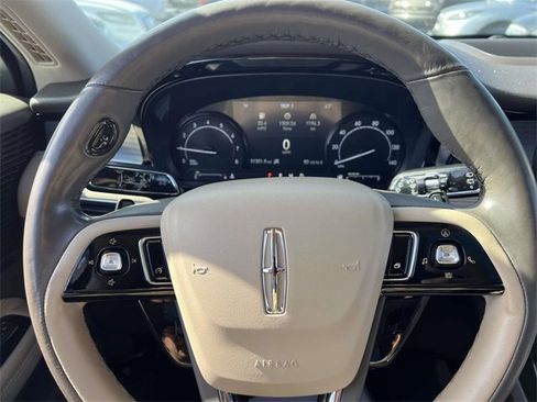 Certified 2022 Lincoln Corsair AWD w/ Premium Package image 28