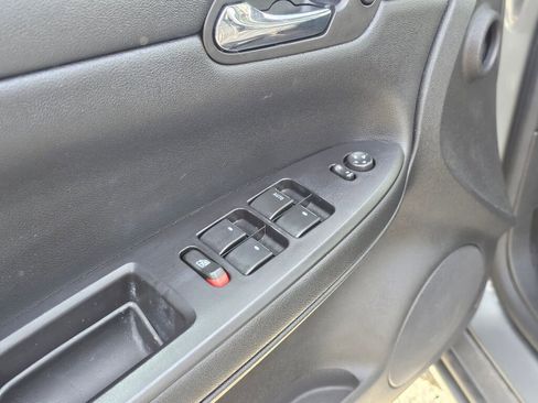 Used 2007 Chevrolet Impala LT FWD image 27