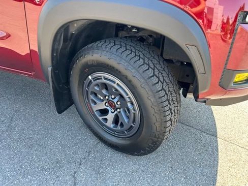 Certified 2025 Nissan Frontier PRO-4X w/ Pro Premium Package AWD/4WD image 12