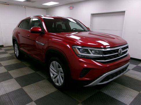 Used 2022 Volkswagen Atlas Cross Sport SE w/ Black Wheel Package AWD/4WD image 14