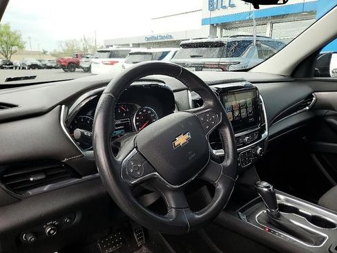 Used 2019 Chevrolet Traverse LT FWD image 8
