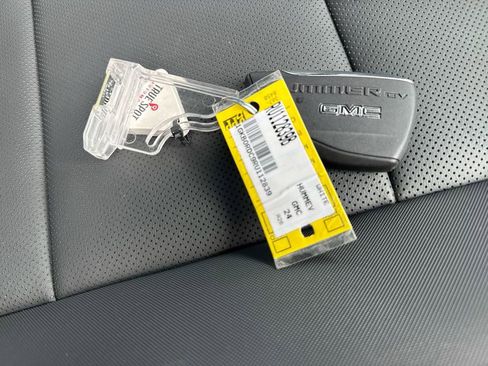 Used 2024 GMC Hummer EV 3X w/ Extreme Off-Road Package image 36