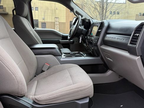 Used 2019 Ford F350 XLT w/ XLT Value Package image 12