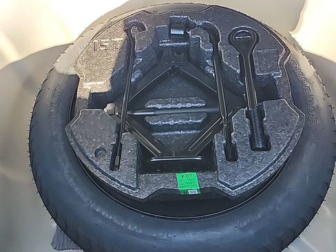 Used 2024 Hyundai Elantra SEL image 19