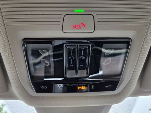 Used 2024 Volkswagen Atlas SEL Premium R-Line AWD/4WD image 44