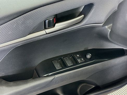 Used 2025 Toyota Camry SE FWD image 15