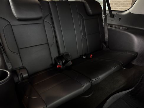 Used 2018 GMC Yukon XL SLT w/ Open Road Package image 38