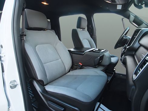 Used 2023 RAM 1500 Big Horn AWD/4WD image 17