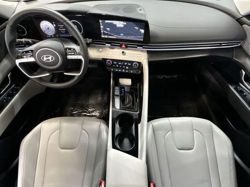 Used 2026 Hyundai Elantra Limited FWD image 24