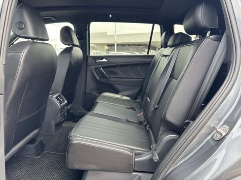 Certified 2023 Volkswagen Tiguan SE R-Line FWD image 26