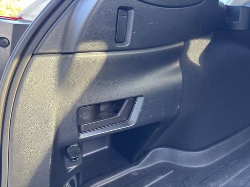 Used 2019 Subaru Outback 2.5i Premium w/ Popular Package #2 image 27