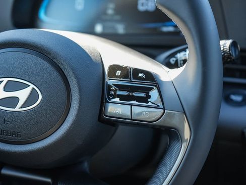 New 2025 Hyundai Elantra Sport image 15