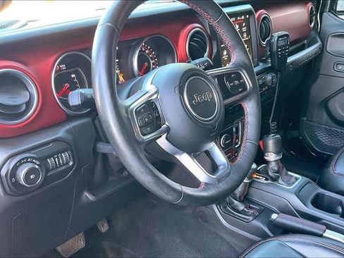 Used 2018 Jeep Wrangler Rubicon AWD/4WD image 14