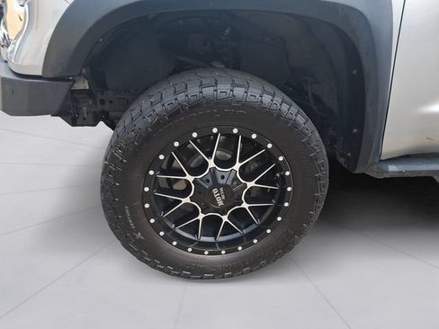 Used 2018 Toyota Tundra SR5 w/ TRD Off Road Package AWD/4WD image 9